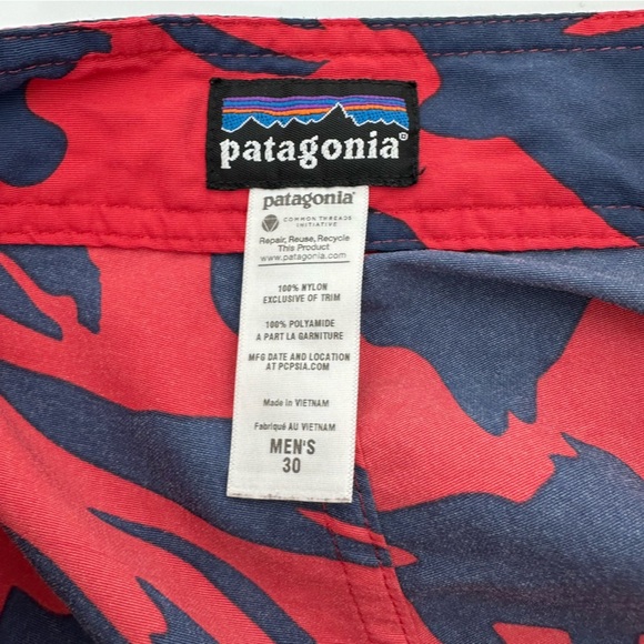 Patagonia Men's Stretch Wavefarer Board Shorts - 21" Swim Trunks - Picture 3 of 4